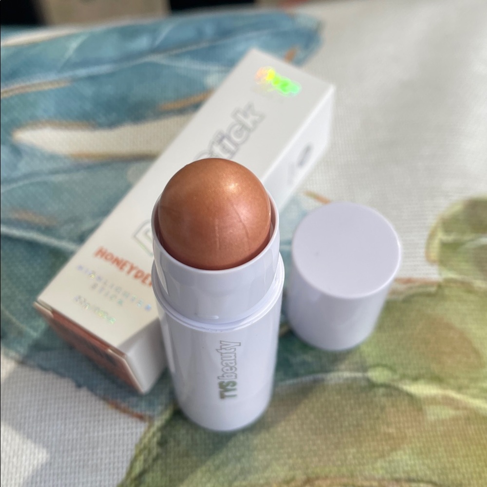 TYS BEAUTY - Dew Stick Highlighter Stick - Honeydew